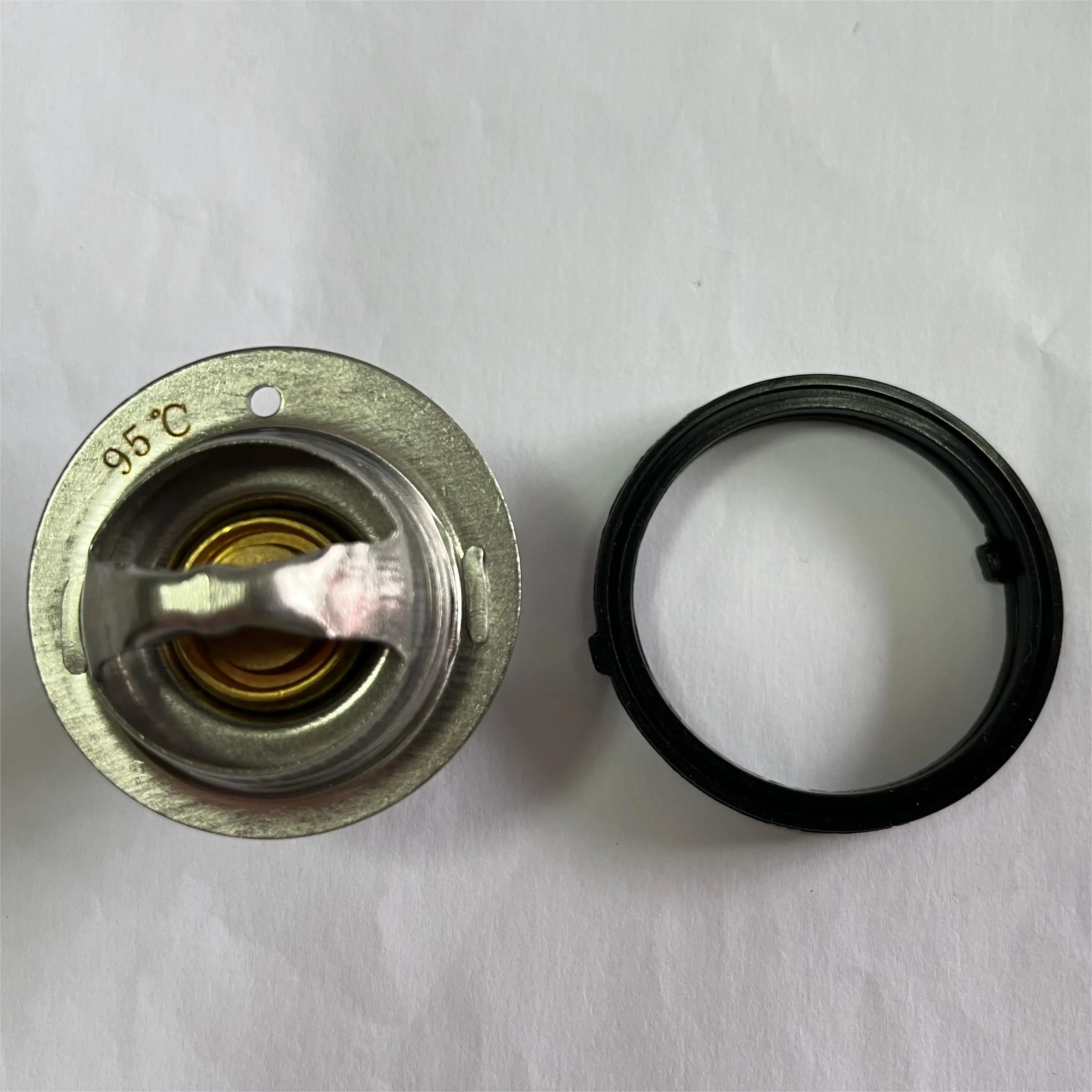 55111017AA Wax Thermostat for Jeep Dodge Chrysler Engines
