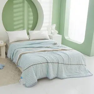 Hot-selling Summer Quilt 100% Polyester Skin-Friendly Washable Anti-Bacterial Cooling Flower Printed Thin Bed Comforter for Home