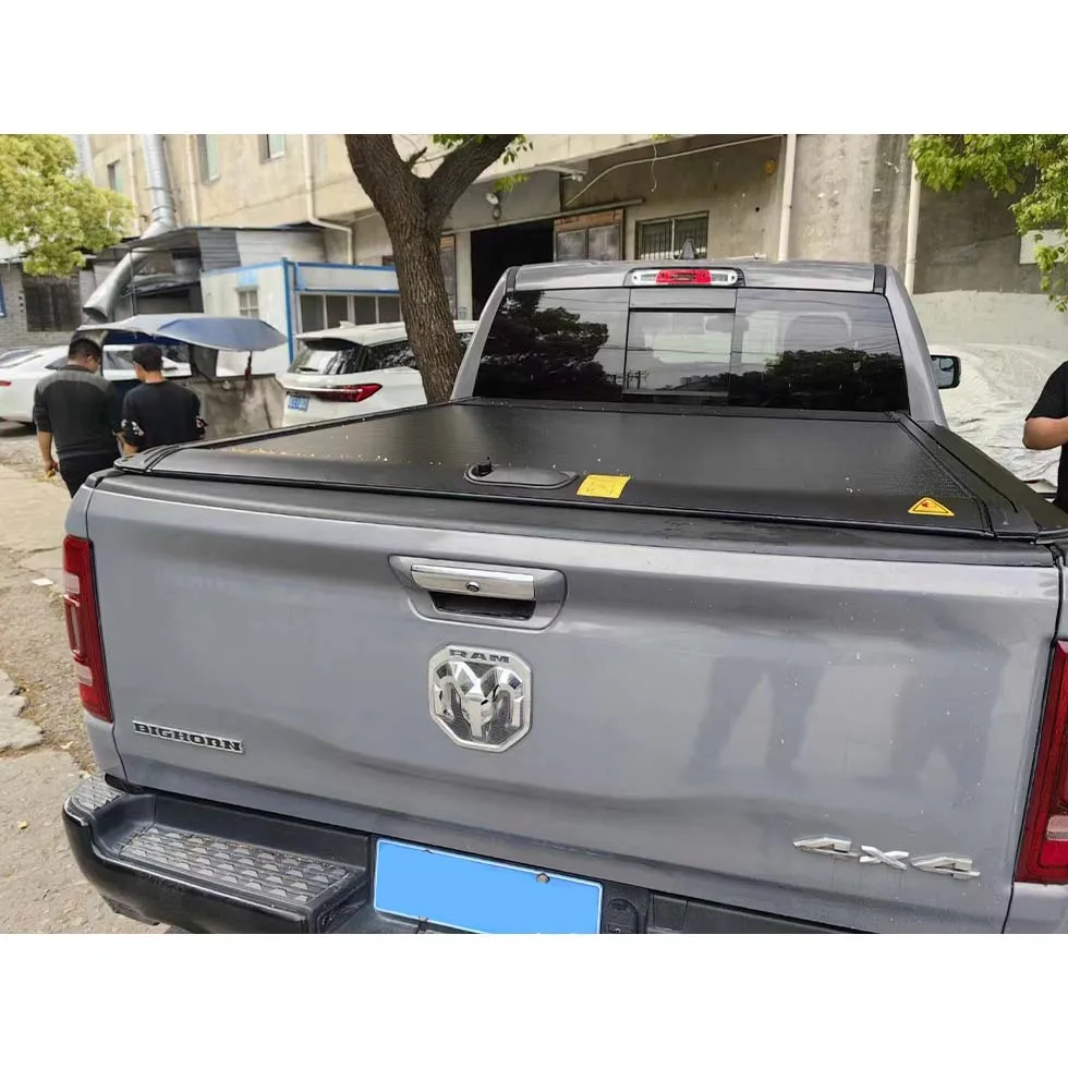 4x4 Offroad Pickup Waterproof Retractable Tonneau Cover  for Dodge Ram 1500 5.7ft 6.4ft  Tail Box Truck Bed Roller Shutter Lid