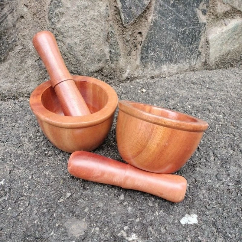 Ensemble de mortier et pilon en bois fait à la main pour la