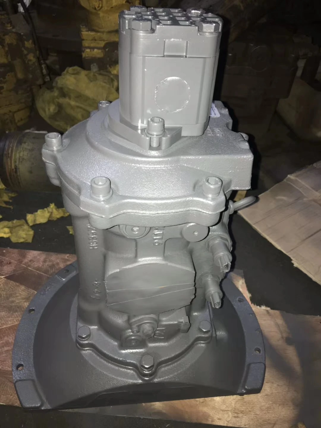 Hitachi ZX120 Main Pump - Professional Hydraulic Solutions Hitachi ZX120 Main Pump - Professional Hydraulic Solutions