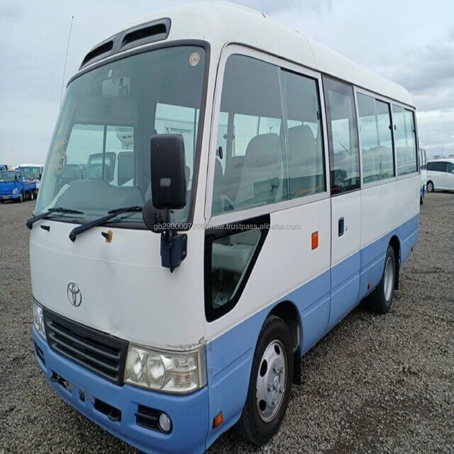 Used Toyota Coaster 30 Seater Buses For Sale - Buy 29 Seater Bus ...