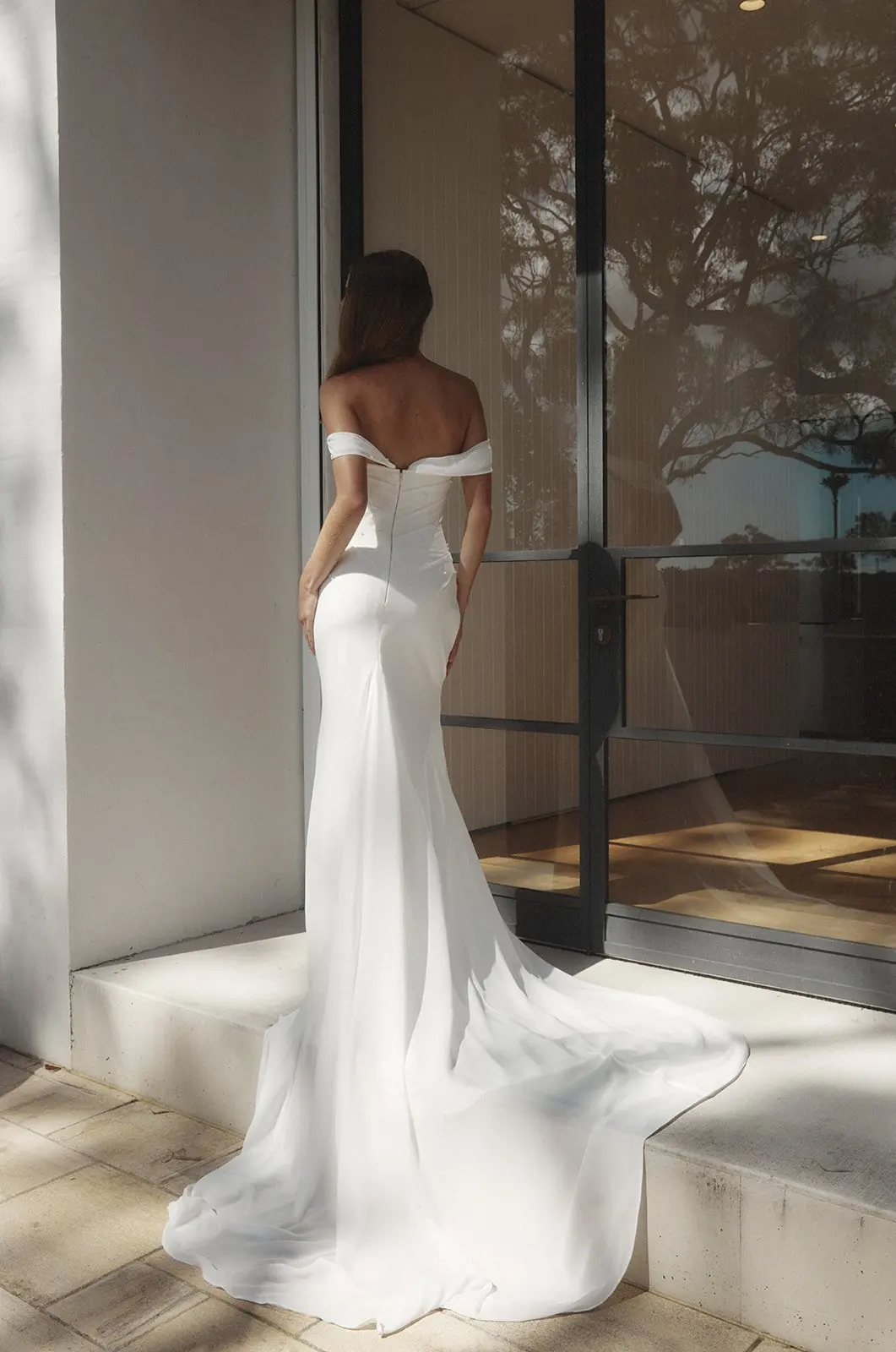 Gorgeous Pearls Chiffon Mermaid Wedding Dress Bridal Gown with Drop Waist  Draped Chiffon Corset