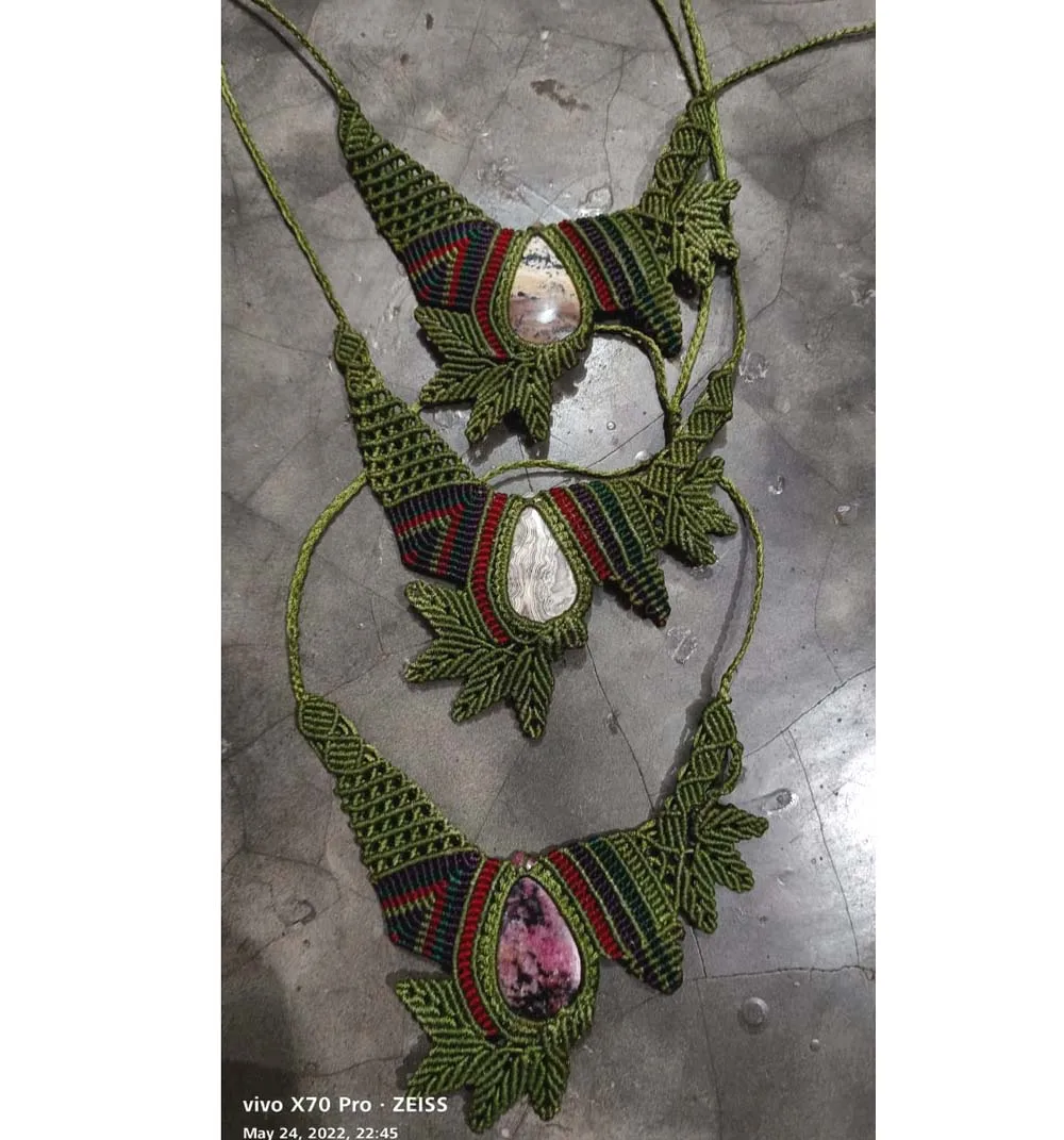 Handmade Multi-Color Natural Stone Macrame Necklace Pendant Multiple Thread Macrame Indian Style Necklace for summer Jewelry