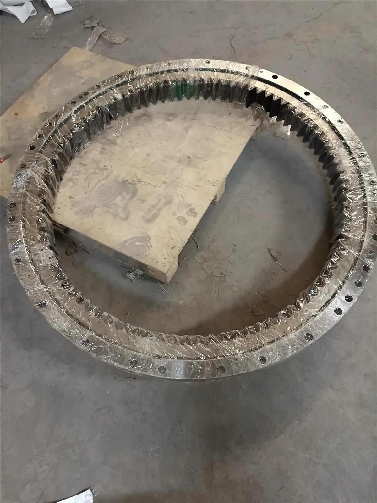 R330LC-9 Swing Bearing 81Q9-01021 Excavator Swing Gear