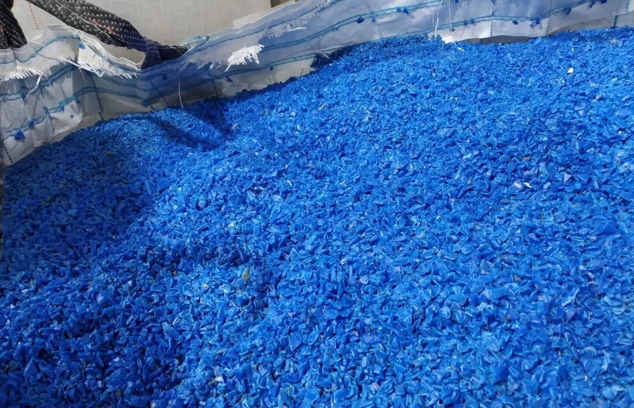 Top Grade Hdpe Drums Regrind Hdpe Drums Flakes Hdpe Drum Scrap Buy