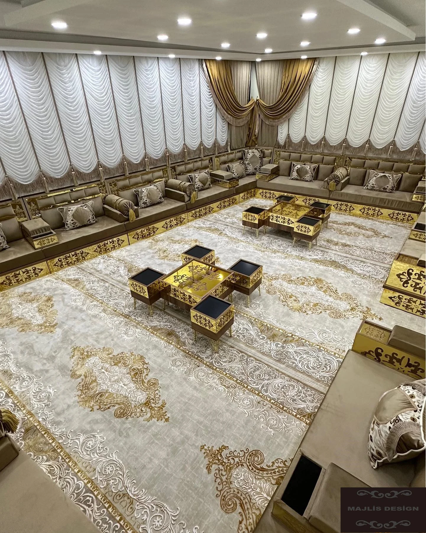 Arabic Majlis - Stylish & Functional Living Room Furniture