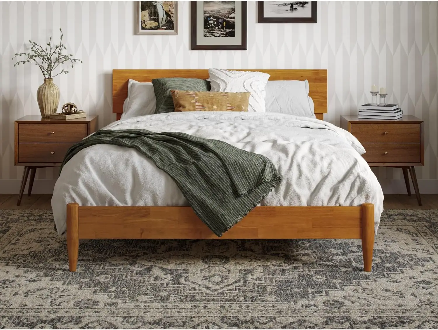 Solid Wood Modern Low Profile Platform Bed in Light Toffee Traditional Design Style
