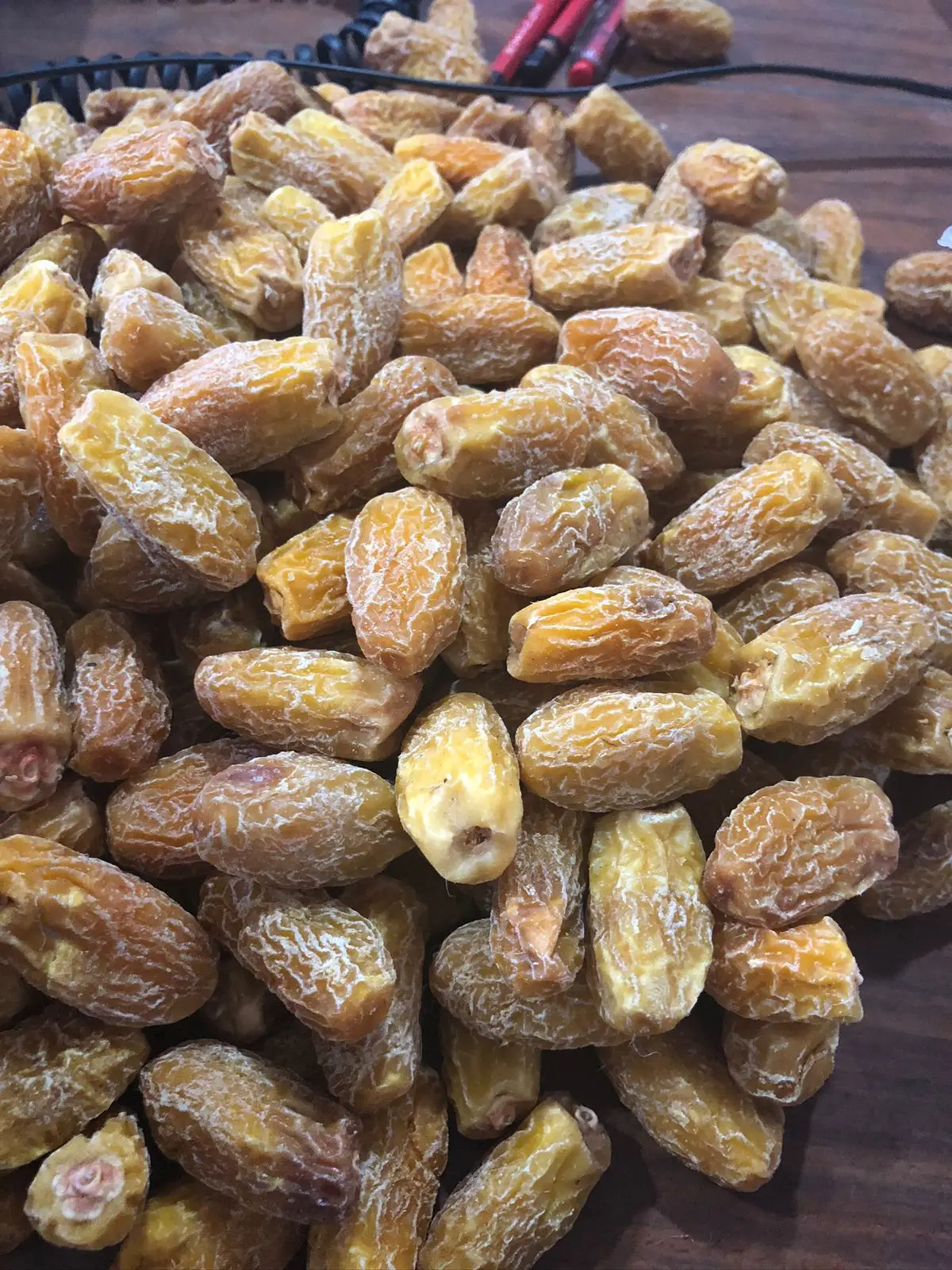 dry dates pakistan.jpg