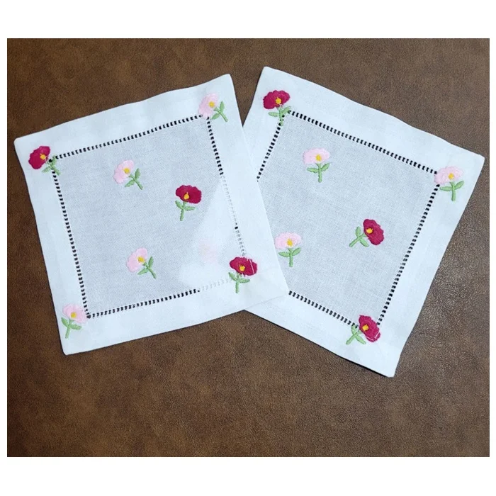 Wholesale Custom Embroidered Fretty Flowers Cocktail Napkin Embroidery