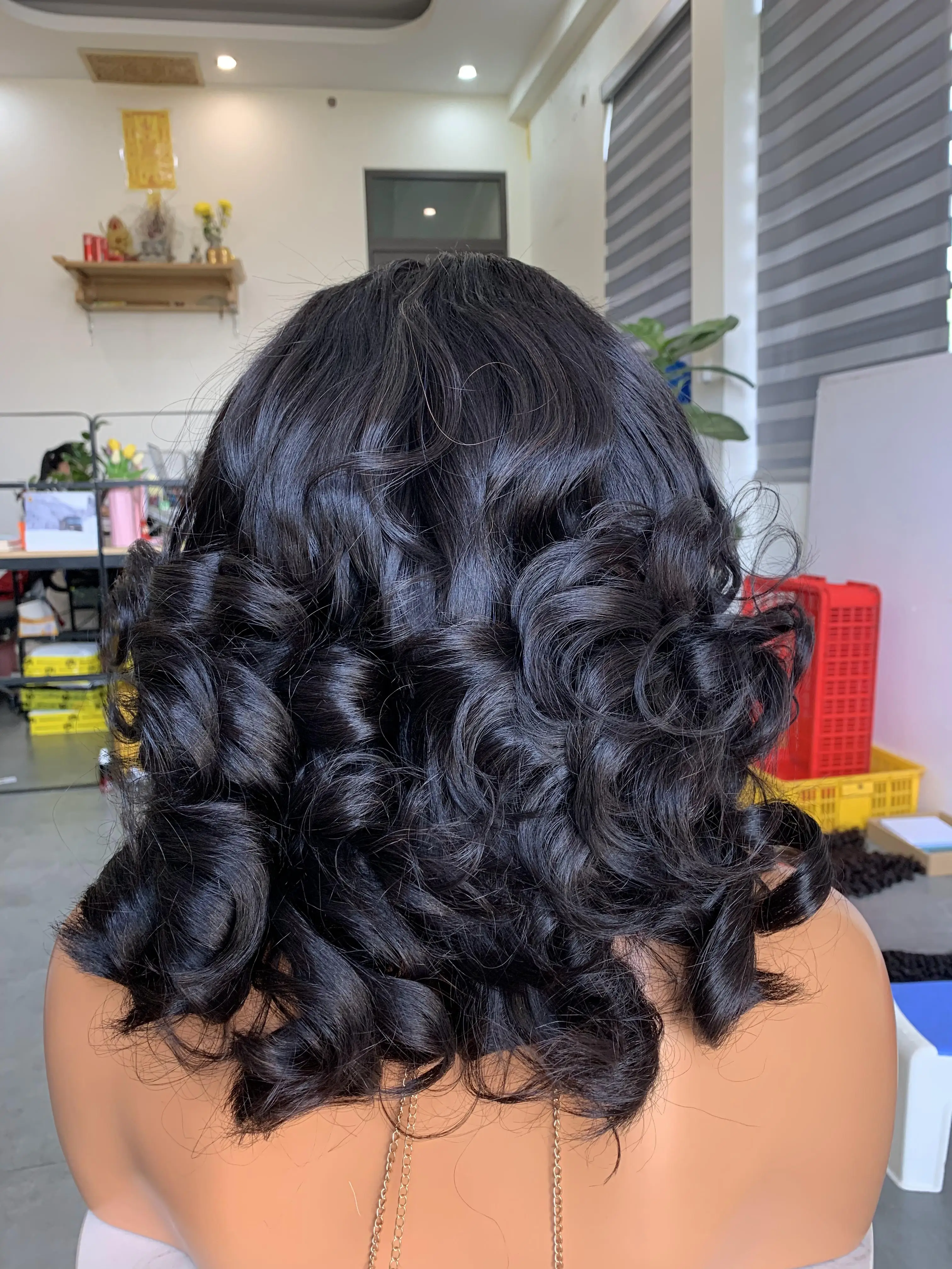 Wholesale Vietnamese Human Hair Magic Bouncy Natural Color And Mixed