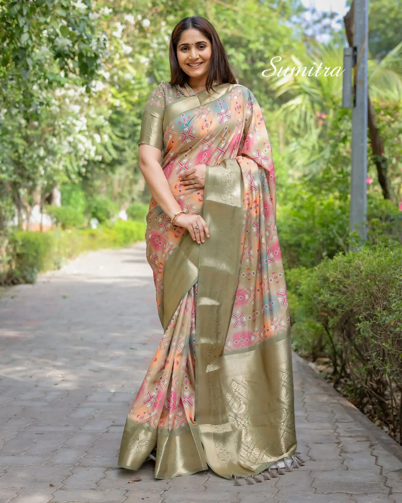 Women Party Wear Printed Dola Silk Saree With Un Stitched Blouse