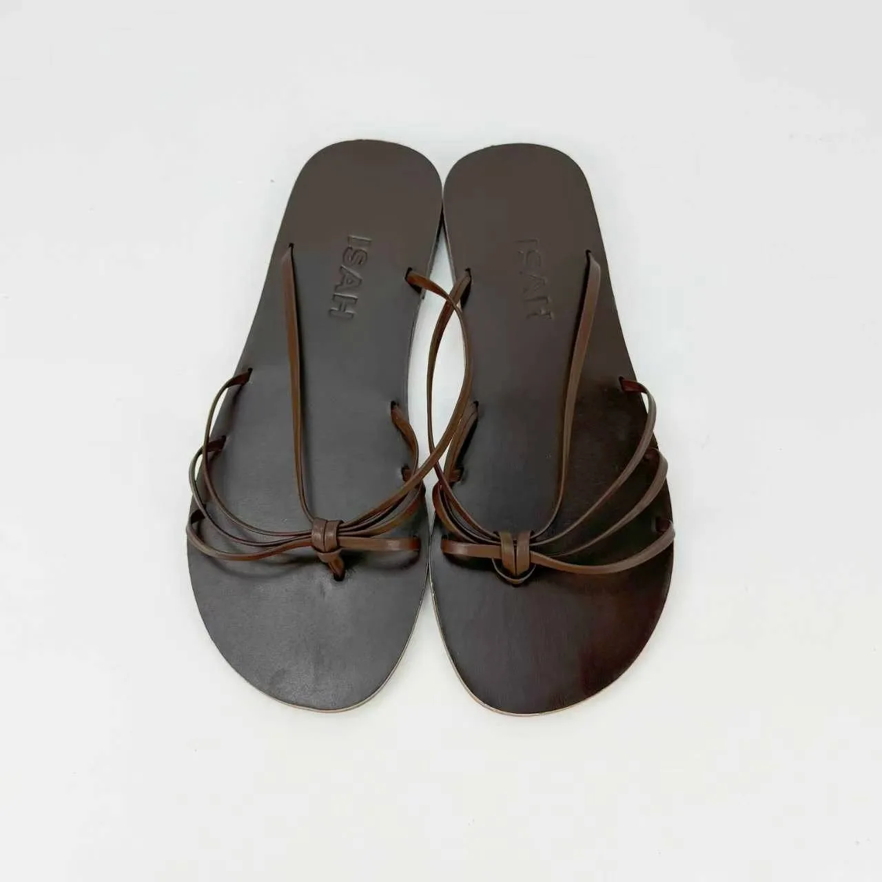 Isah The Label debossed logo detail on the footbed