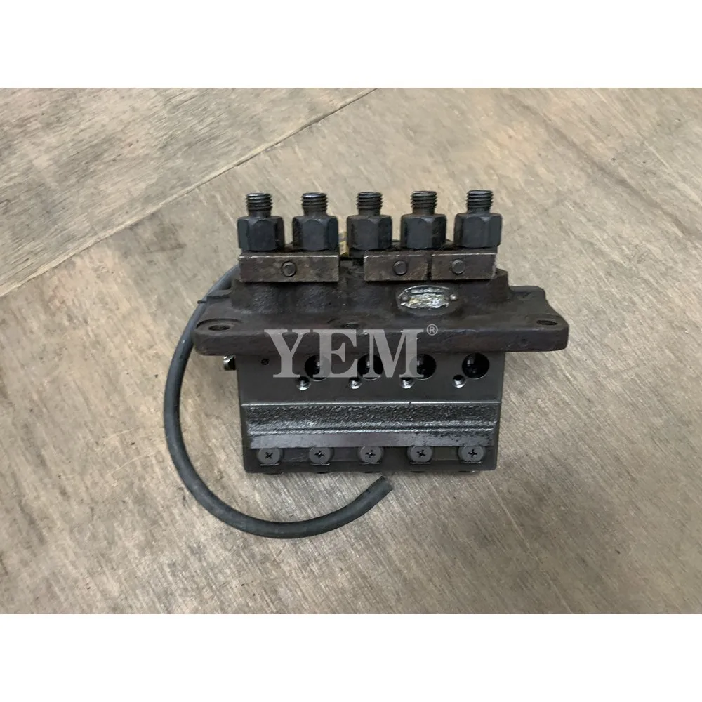 Injection Pump Fit for Kubota F2302 Forklift Excavator & Skid Loader Engine