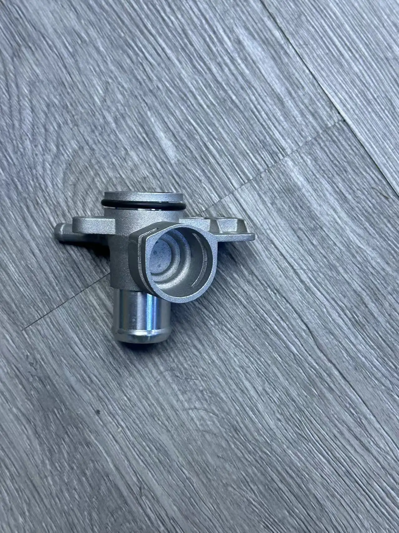 Aluminum Water Coolant Hose Connector Flange for Audi A3 Q3 TT Skoda ...