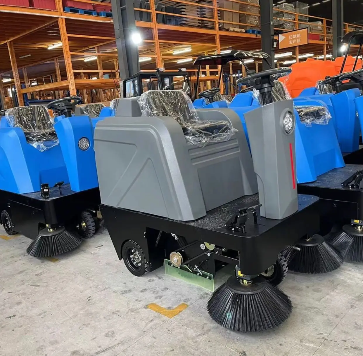 High Quality Electric Battery Ride On Floor Sweeper Street Sweeper With