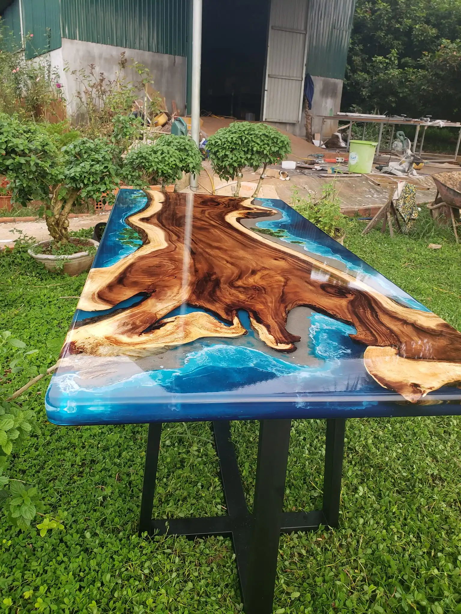 Vietnam Epoxy Saman Wood Table Epoxy River Table For Dinning Room