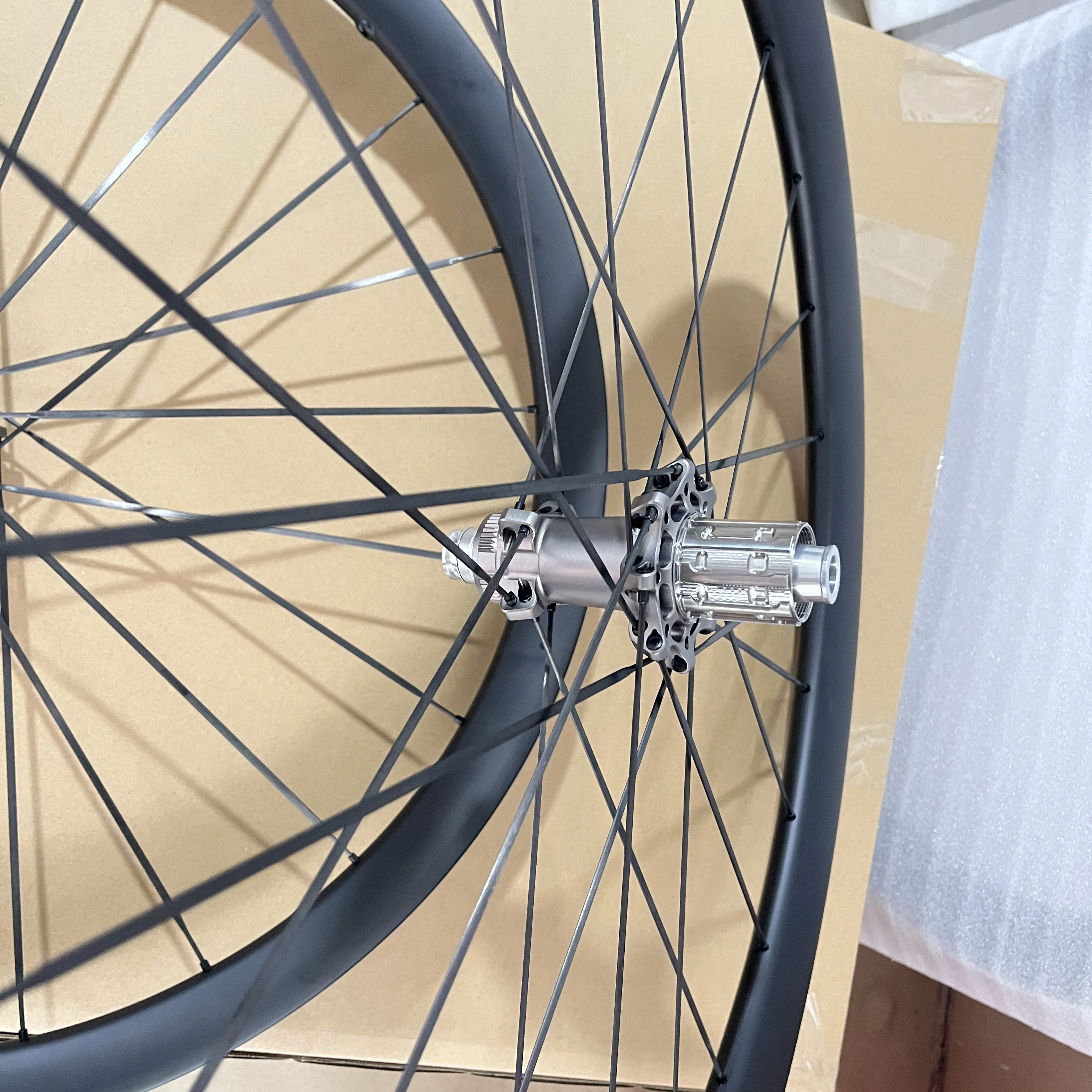 Roues Vélo Route Carbone 700C 5 Rayons - 56 Mm - Clincher - Jeu De Roues Performance