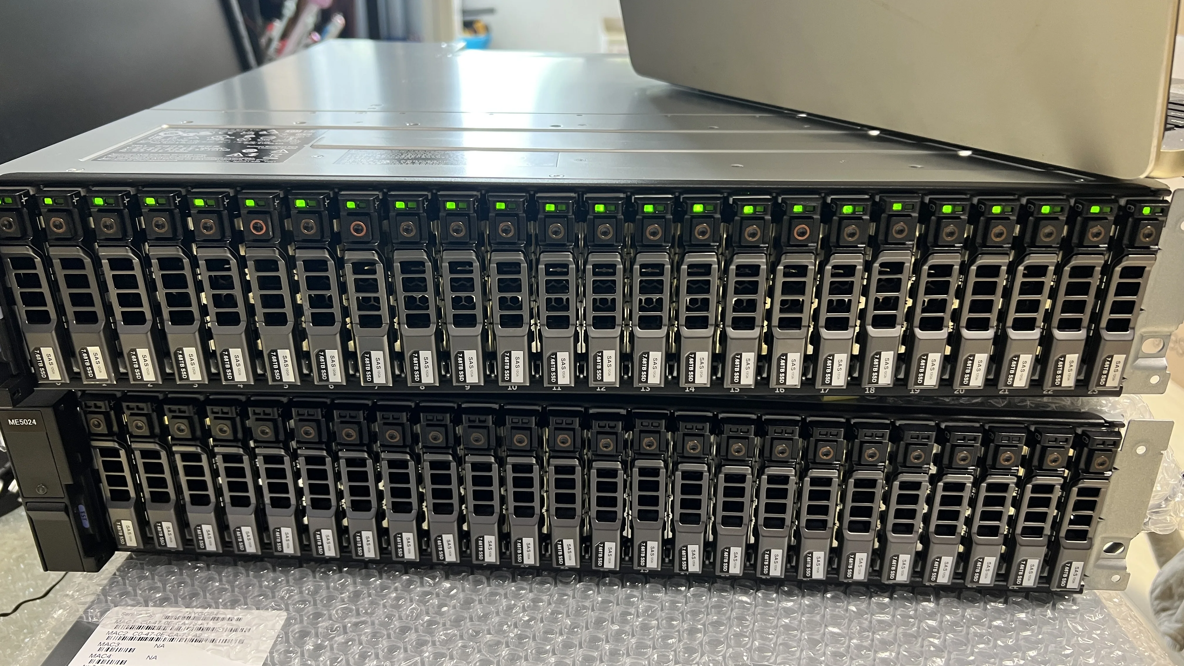Dell PowerVault ME5024 32Gb FC Dual-Controller All-Flash Array 3.84TB×8 RAID-6 Storage System