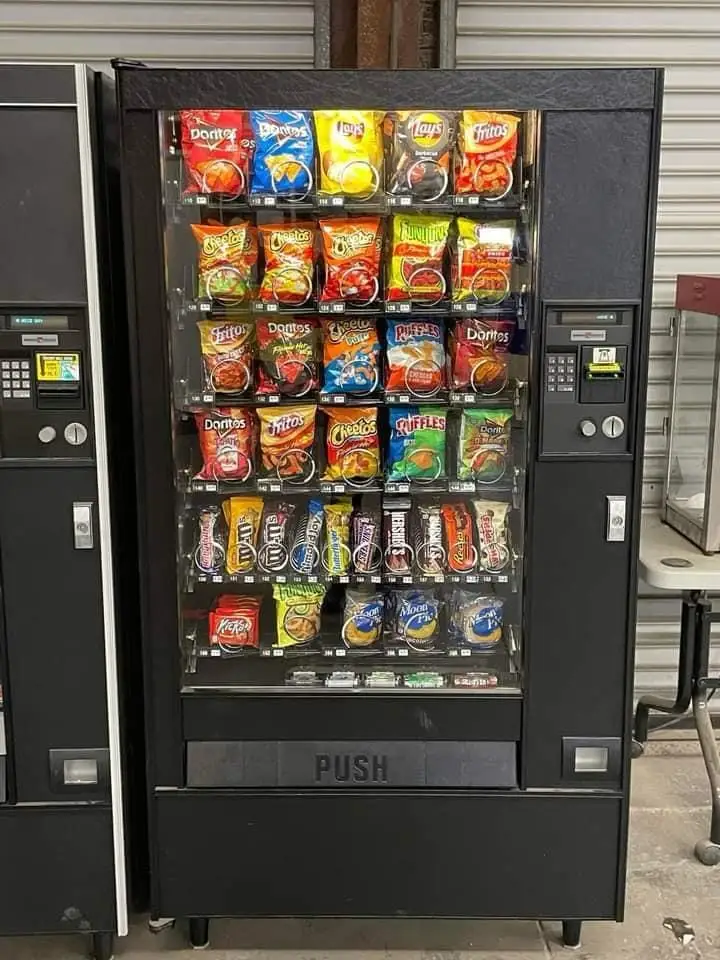 Cold Drink Vending Machine With Dual Zone Temp Control Available Buy