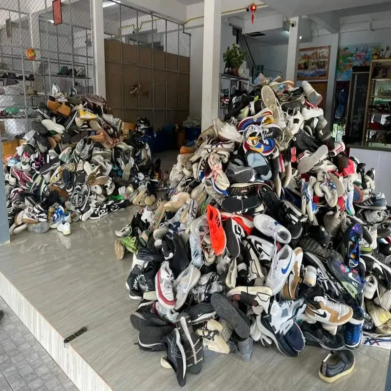 used shoes5.jpg