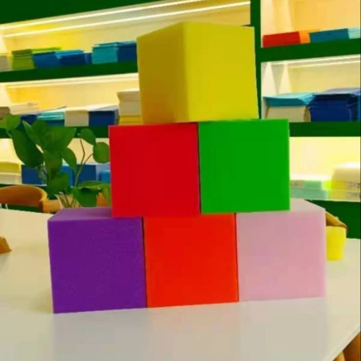 Огнеупорный красочный батут размера под заказ парк и мягкая игровая площадка полиуретановые кубики из пенополиуретана