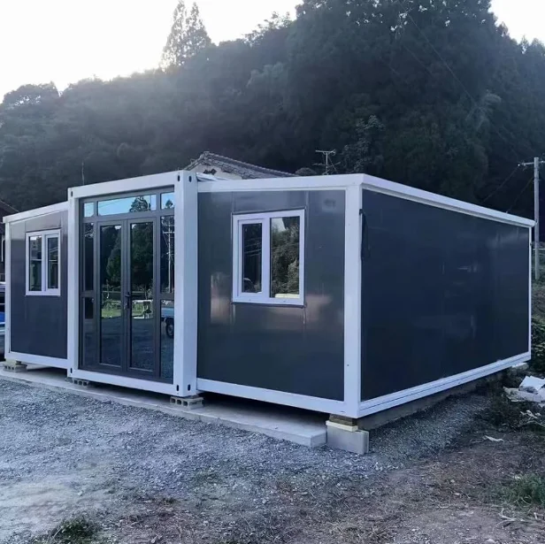Prefabricated Container Houses That Can Be Quickly Built Are Suitable for Living and Office Dorm Customizable Size