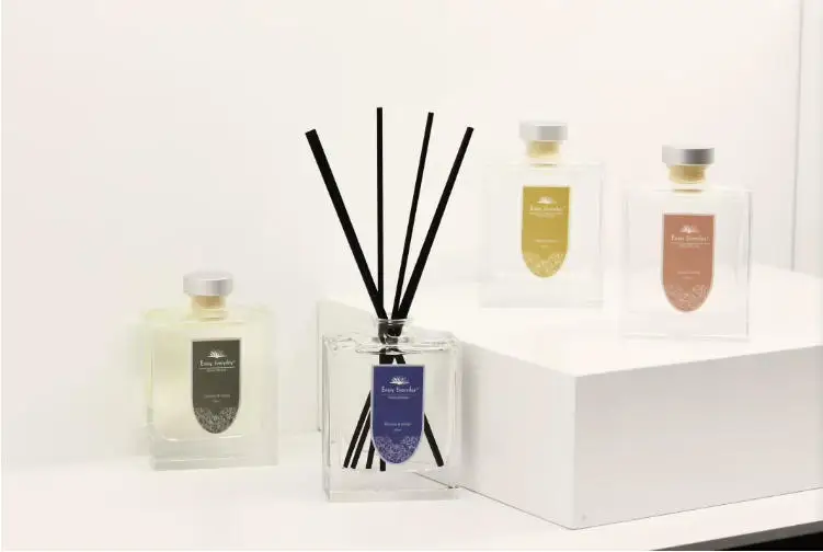 product wholesale 100ml fragrance glass bottle essential oil reed diffuser good gift set home fragrance fiber stick diffuser-10
