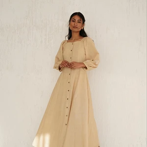 Factory Custom Cotton Elegant Puff Sleeve Waist Square Neck Loose Seaside Dress Button Down Square Neck Dress Drop Shipping