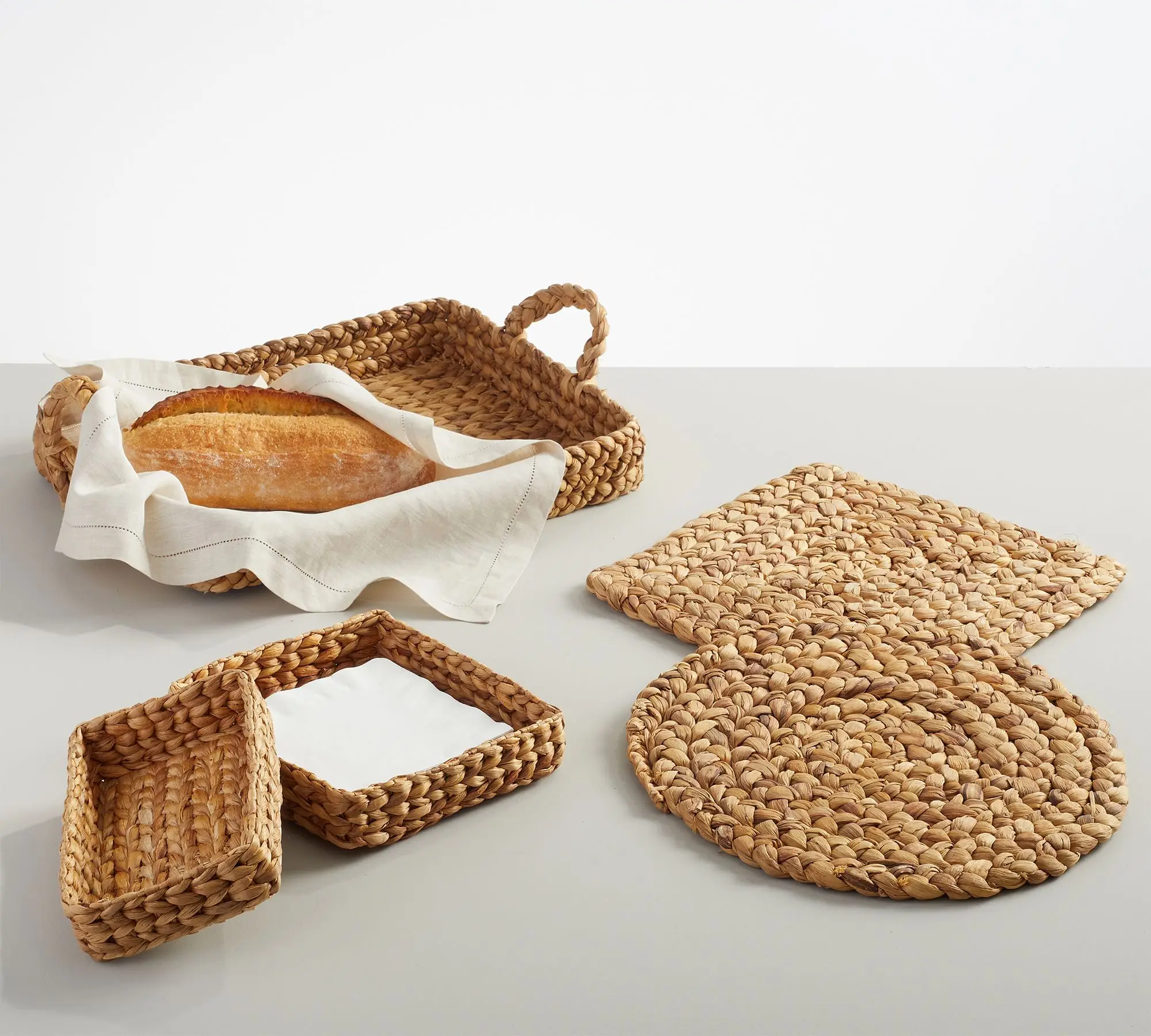 Disposable Charger Plates Rustic Style Place Mat Natural Water Hyacinth