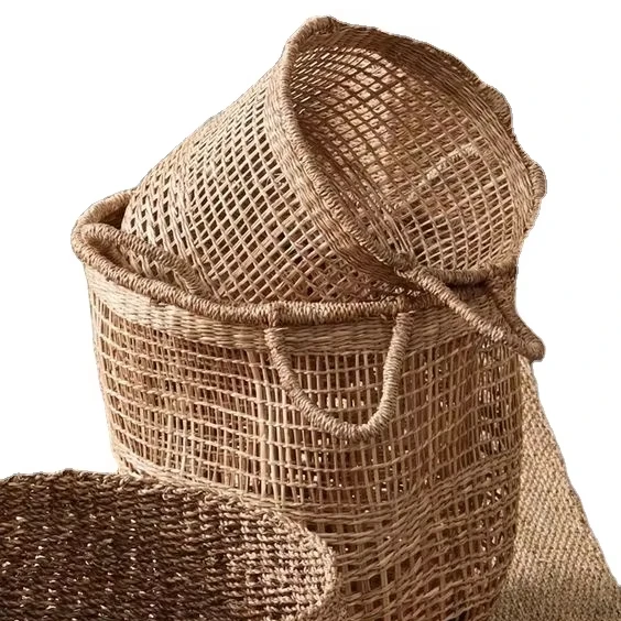 High Quality Wicker Baby Basket with a Natural Rattan and Seagrass Cradle Baby Shower Gift Wholesale Antique Round Fruit Basket
