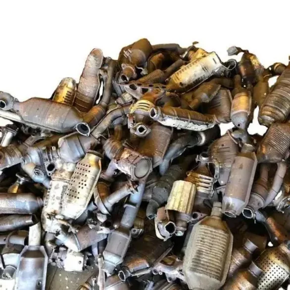 Unwashed Catalytic Converter Metal Scrap for Automotive Recycling