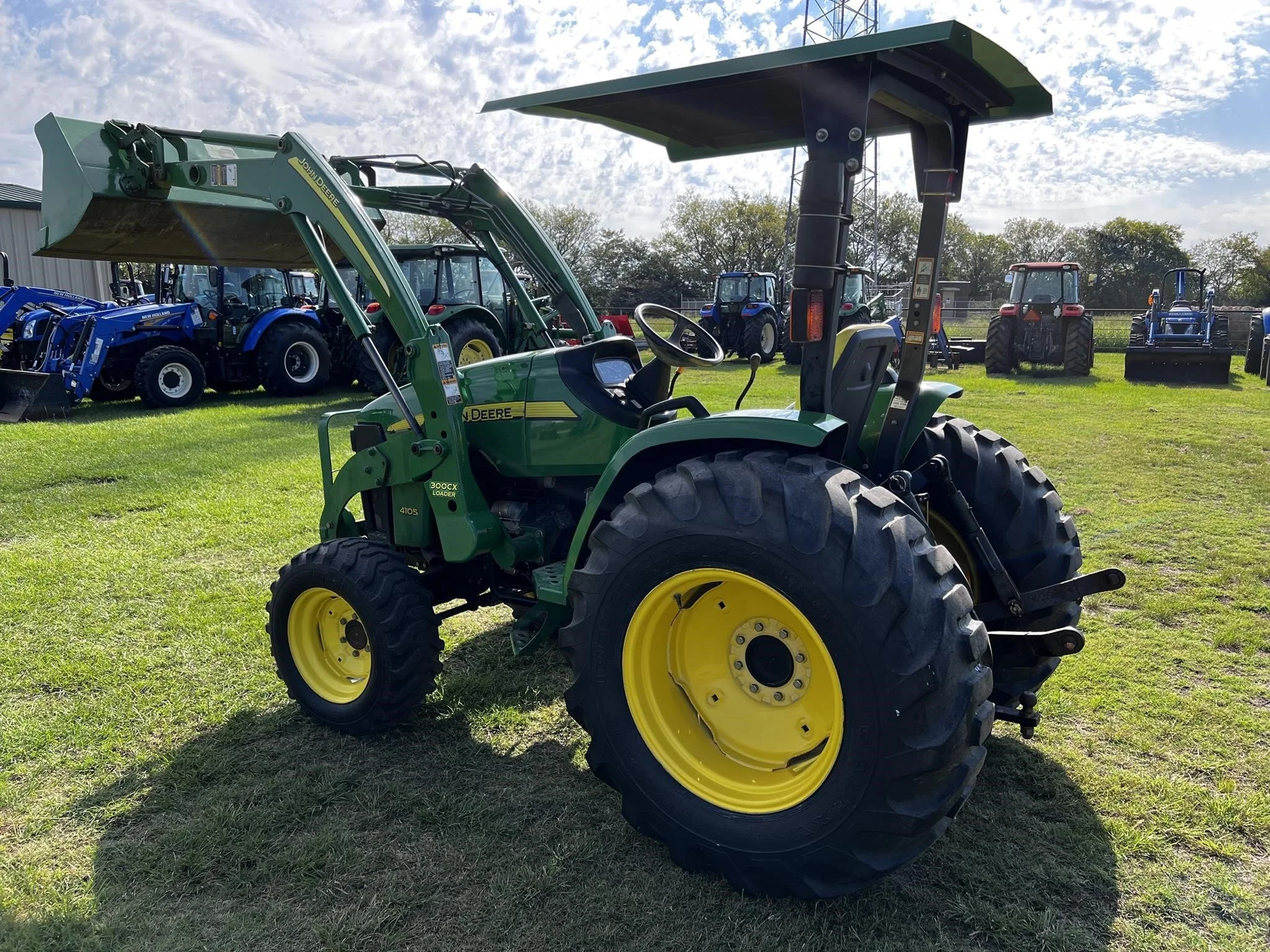 low discount sale Original Newly Used John Deeree  4105 Agricultural Tractor for sale in stock near me