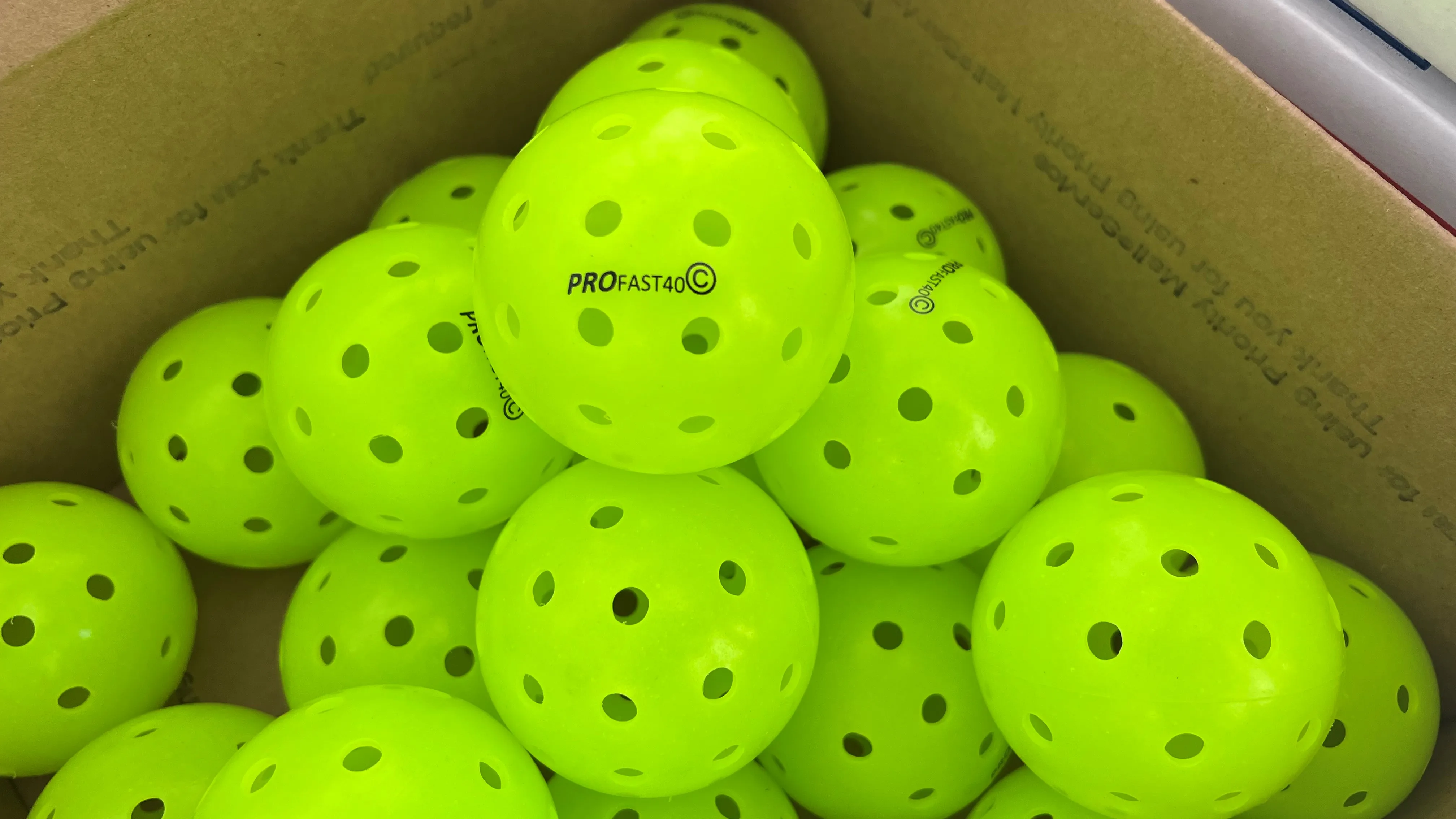 Source Pickleball Durable USAPA Approved 40 Hole Outdoor Rotation