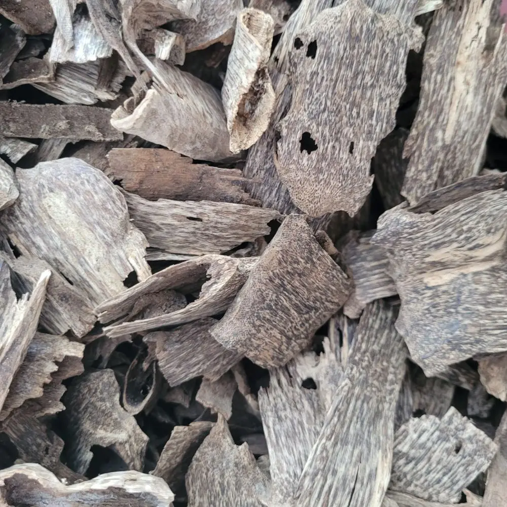 Agarwood Chips Burner Relaxation Religion Incense Long Lasting