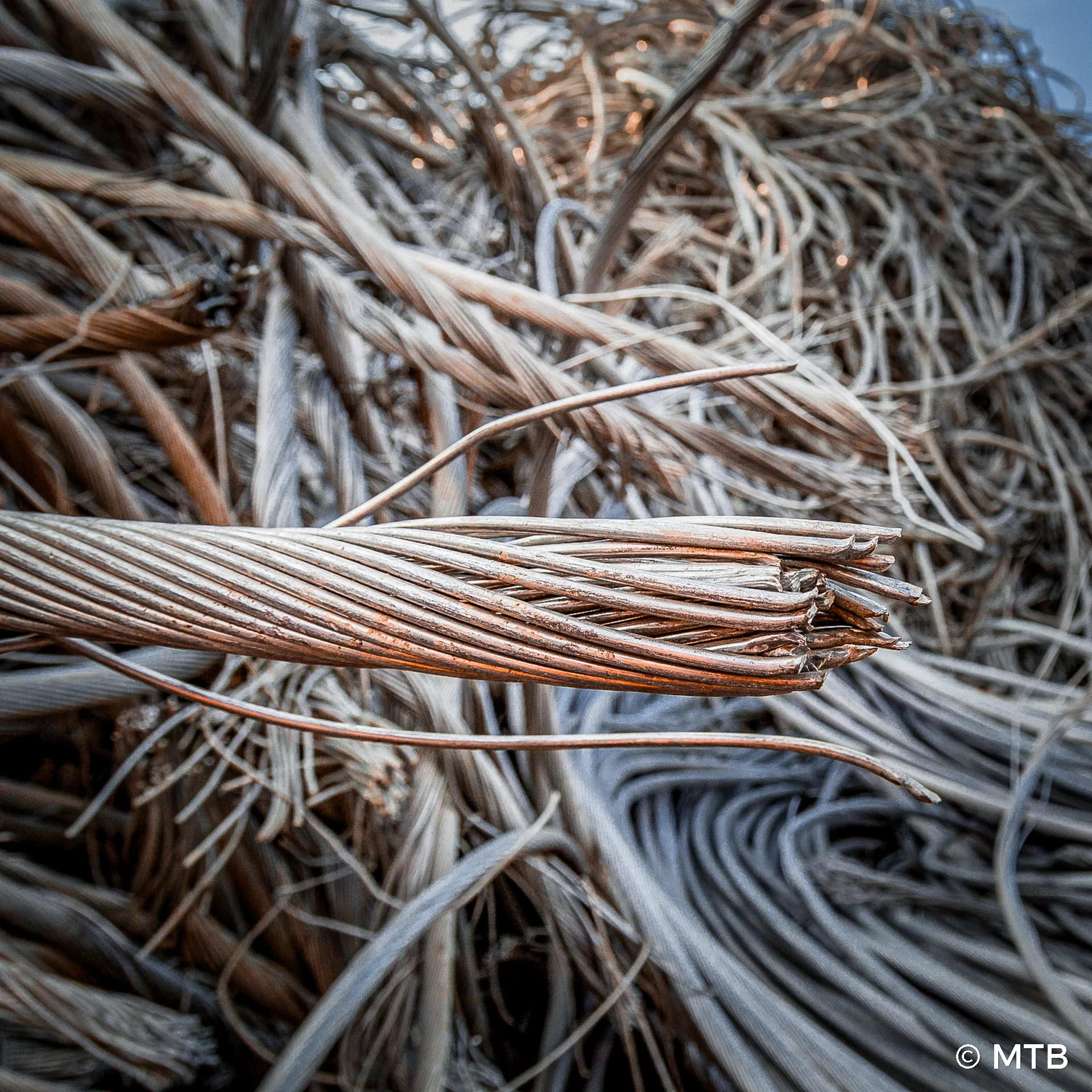 99.95%-99.99% Pure Millberry Copper Cable Scrap Industrial Use Factory Bulk Supply Recycling Smelting Refining Copper