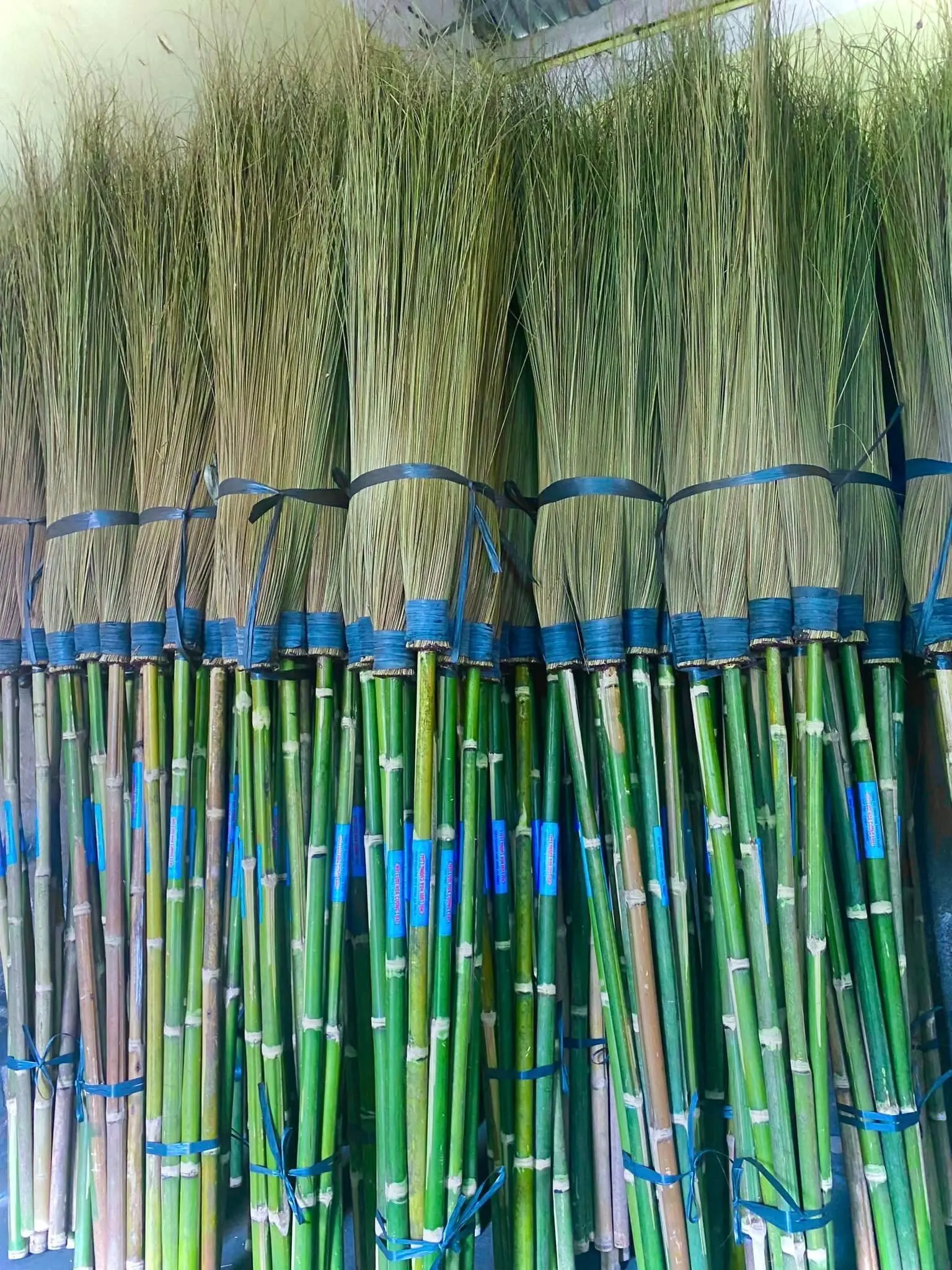 Coconut Broom Sticks/ Nipah Broom Stick/ Coconut Broom Coir Stick In