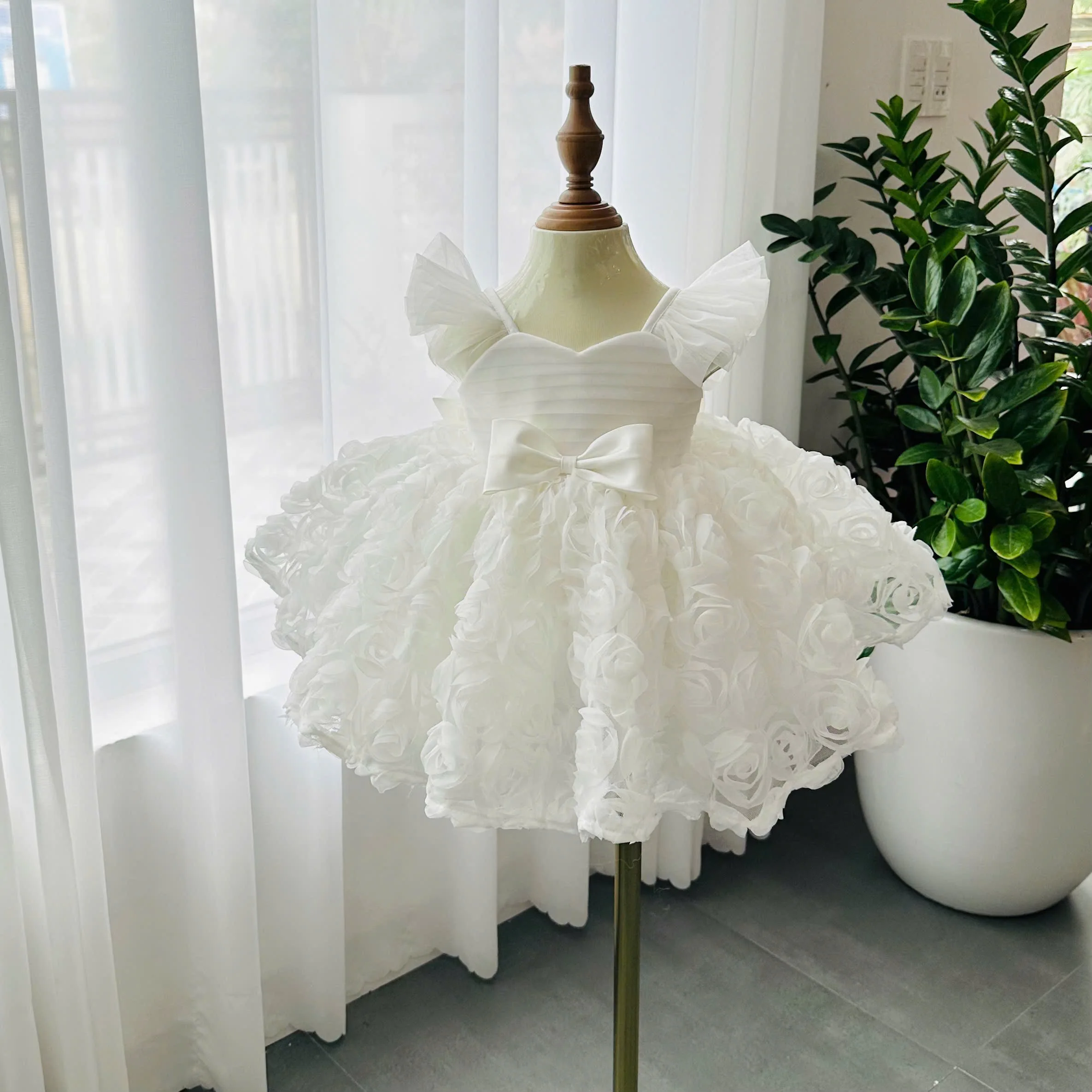 High-End Fairy Tail Chiffon Dress for Baby Girls for Autumn Birthday  Wedding Parties Competitive Price Handmade in Vietnam