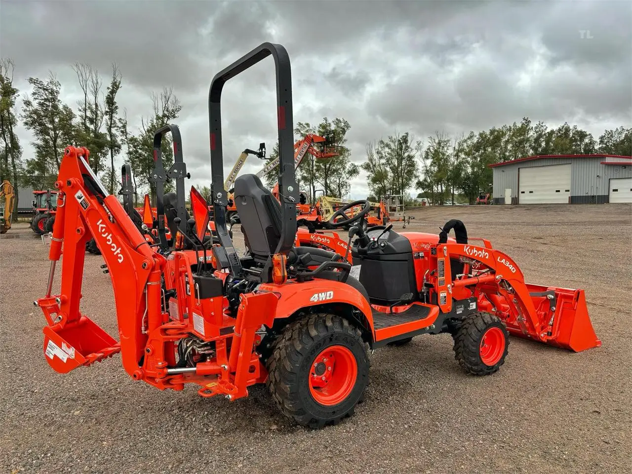 Best Offer for Used for Kubota BX23S 4x4 Wheel Tractor with Loader Backhoe Liquid-Cooled 3 Cylinder Diesel Engine for Farms