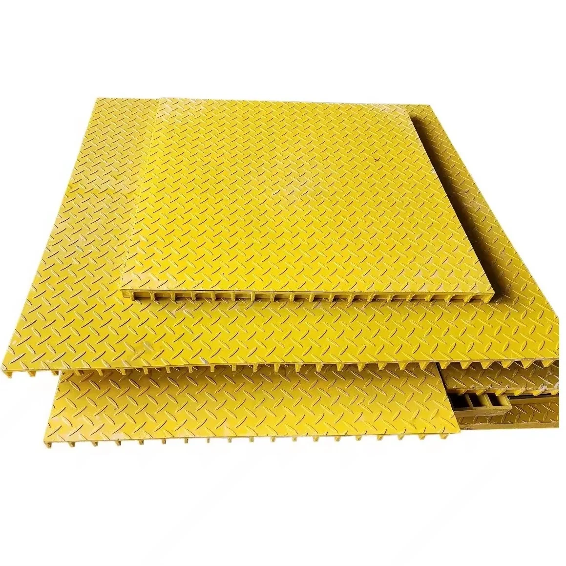 Композитный пластик несплавленный высокопрочный из стекловолокна верхняя наружная пластина 1220x3660x30 мм с покрытием ФРП-решетка