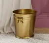 Comme montré