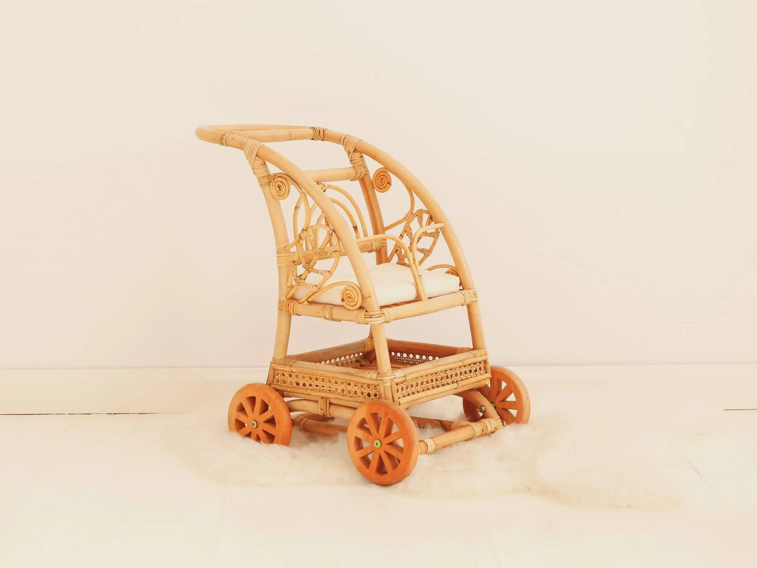 Toddlers Imaginative Pretend Play Doll Strollers Rattan Pram Stroller