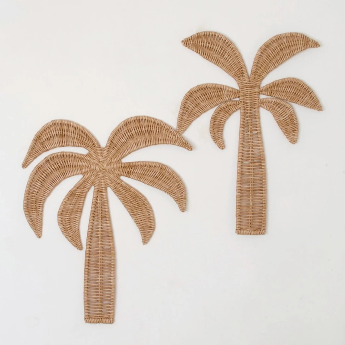 Best Choice Lovely Handmade Rattan Palm Tree Shaped Hanging Wall Decor