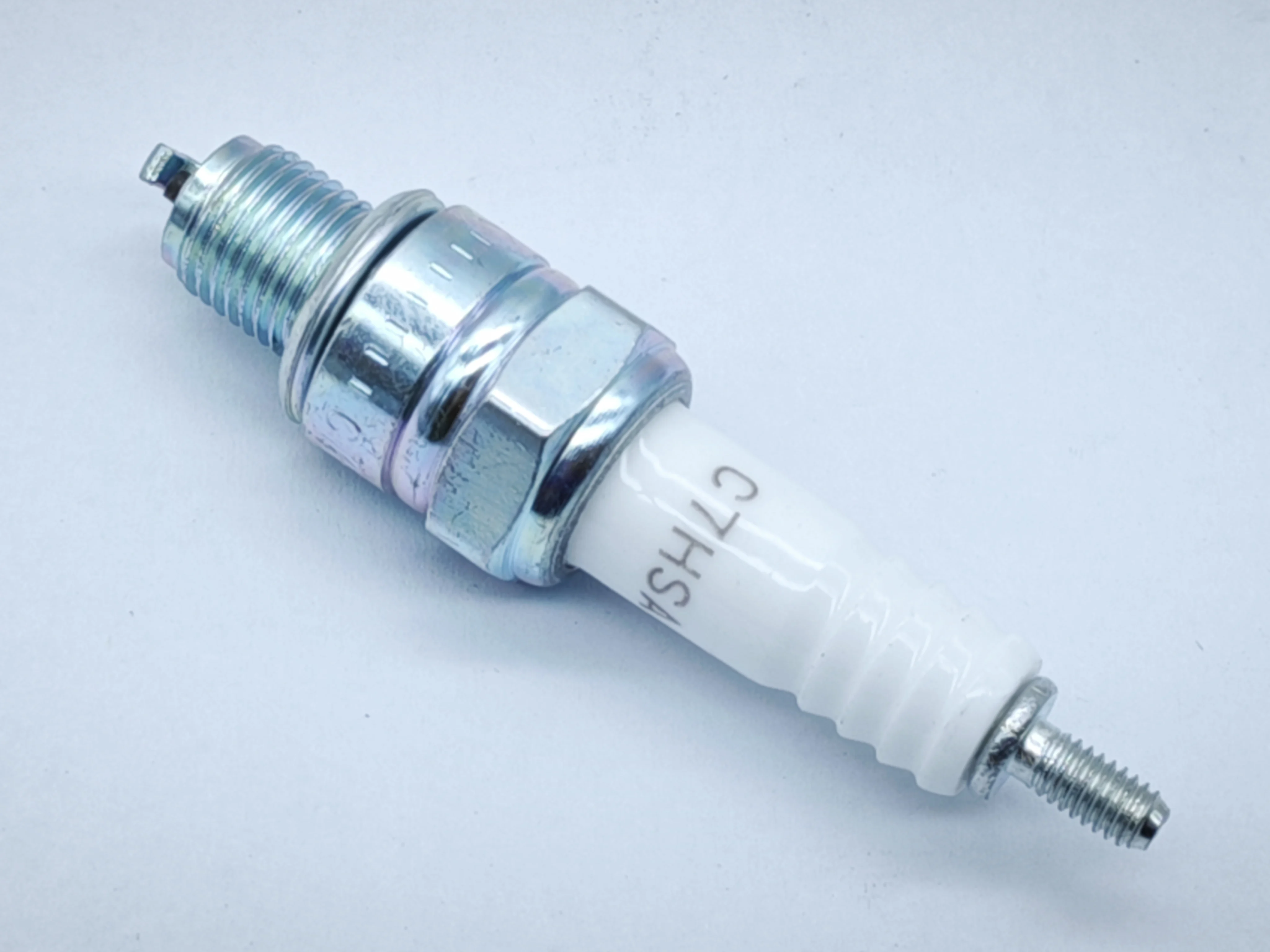 New C7HSA Iridium Platinum Spark Plug Wave100R/Mio Sporty/Soul/Fino/Nouvo Motorcycle Spare Parts Accessories