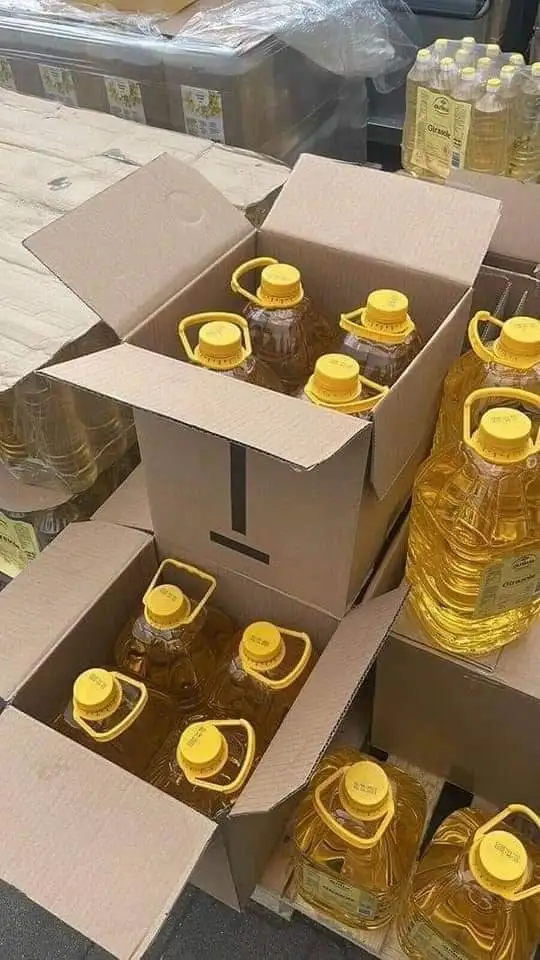 Best Premium Sunflower Oil / Wholesale High Quality Cooking oil / 100% Pure Refined Bulk Sunflower Oil exporter