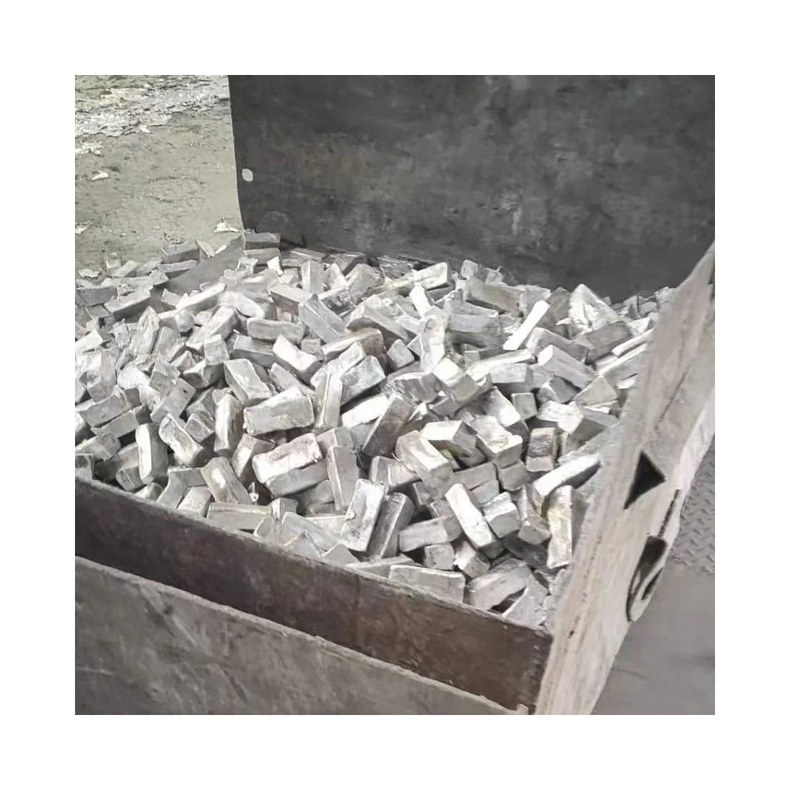 Magnesium Alloy Ingot 99.95% Magnesium Alloy Ingot 99.95%