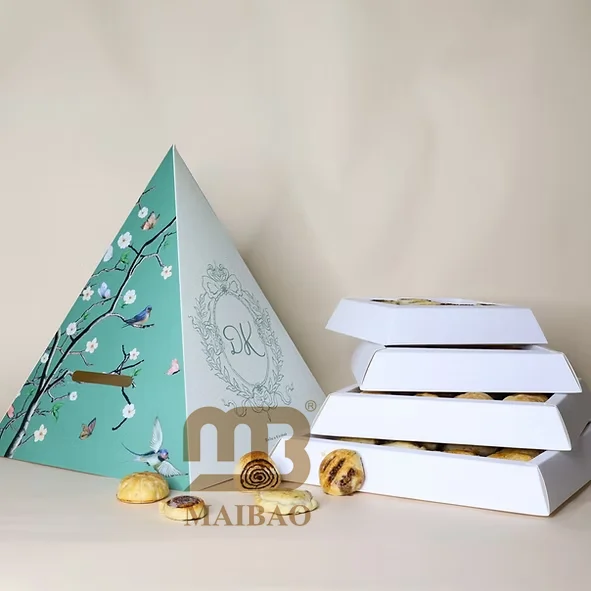 New Custom Eco Arabic Style Pyramid Shape Food Box Takeout Snack Sweet Bakery Dessert Pastry Basbousa Pyramidal Box Packaging