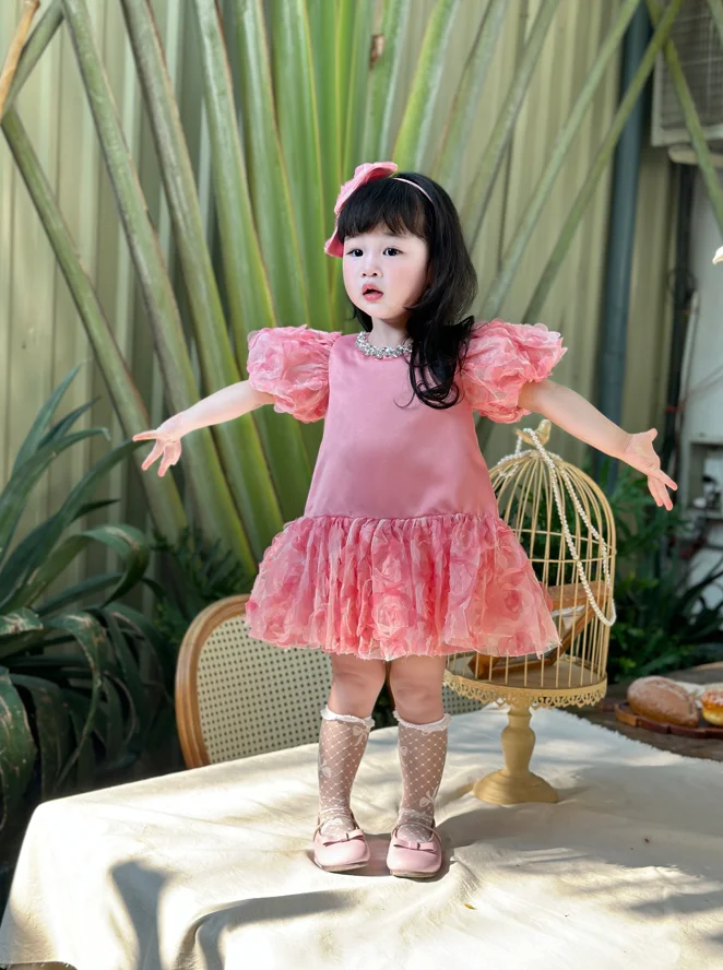 Vintage Baby Doll Dress with Ruffled Hem Perfect for Kids