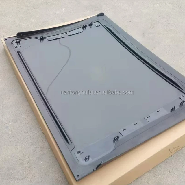 Transparent Good Price  Auto Parts Sunroof Window Parts Glass for Hyundai  VERACRU Auto Sunroof