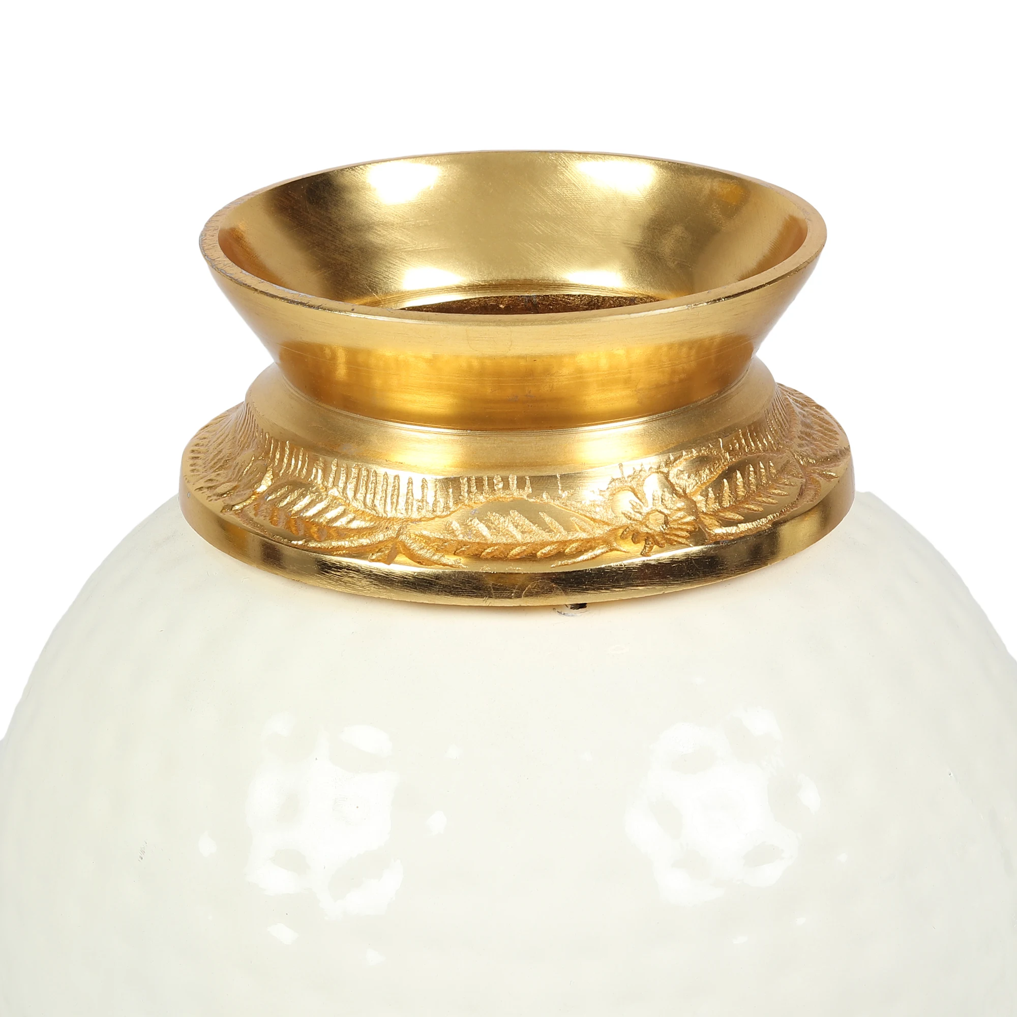 Indian Export Quality Home and Garden Decoration Metal Vases Available at Wholesale Supply Crystal